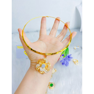 Các mẫu Kiềng Trang sức mạ vàng 18 ca kèm các mặt hoa mai, lá đỏ, lá xanh, đá trắng dành cho nữ