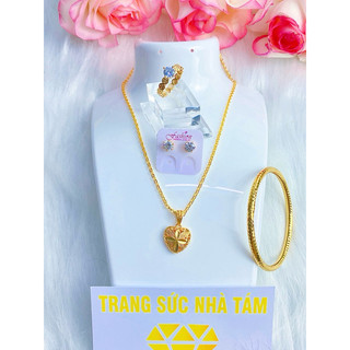 Bộ trang sức bốn món hoa tai nhẫn, dây chuyền, vòng tay kim tiền dành cho nữ.