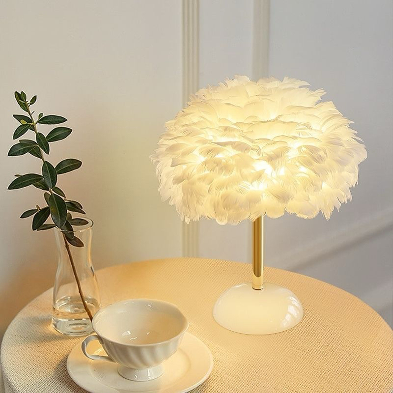 Đèn ngủ lông vũ để phòng ngủ, decor phòng ngủ