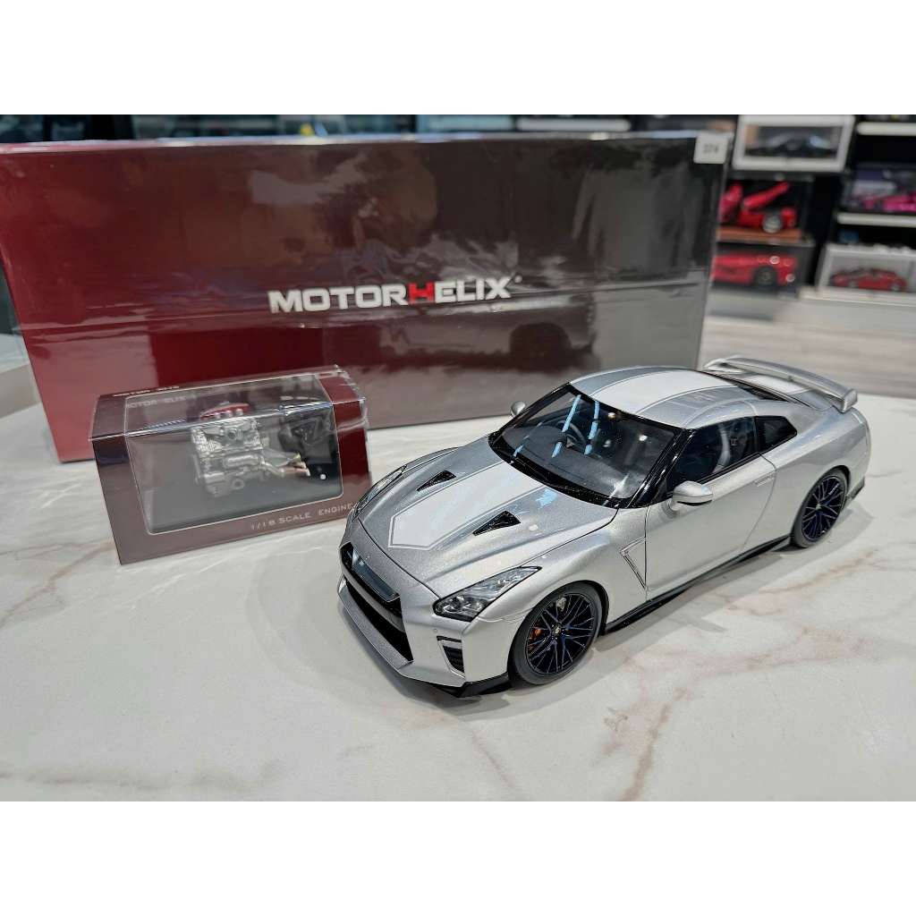 XE MÔ HÌNH NISSAN GT-R R35 50TH ANNIVERSARY,TỶ LỆ 1/18 MOTORHELIX ...