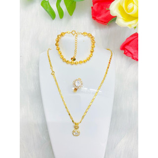 Bộ trang sức 3 món Vòng cổ hoa tai, lắc tay vàng titan không phai màu dành cho nữ.