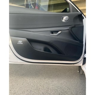 Bộ Dán Chống Xước Tapli Cửa Xe Hyundai Elantra - Viền Vân Da Carbon Cao Cấp( tặng 1 bộ gương cầu lồi)
