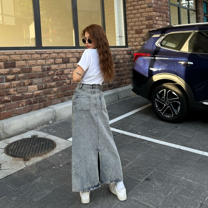 MIDDUA - VJ048 Váy denim midi dài xẻ sau, tone xám mốc