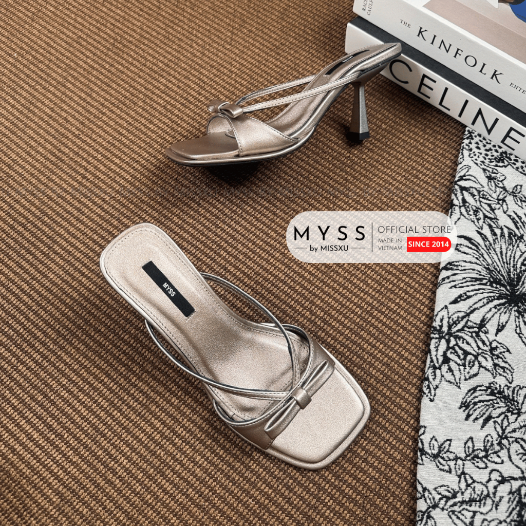 Giày guốc nữ MYSS quai ngang phối nơ xếp gót nhọn 8cm thời trang - SU227