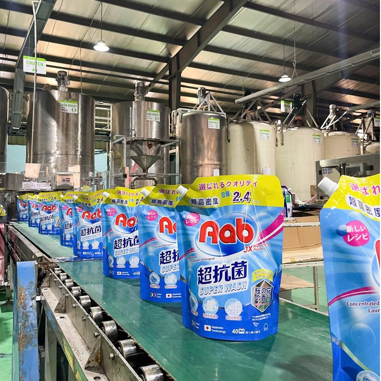 Thùng/ Combo 4 túi Nước giặt xả AAB Nhật Bản hương anh đào túi 2.4L - HÀNG CHÍNH HÃNG