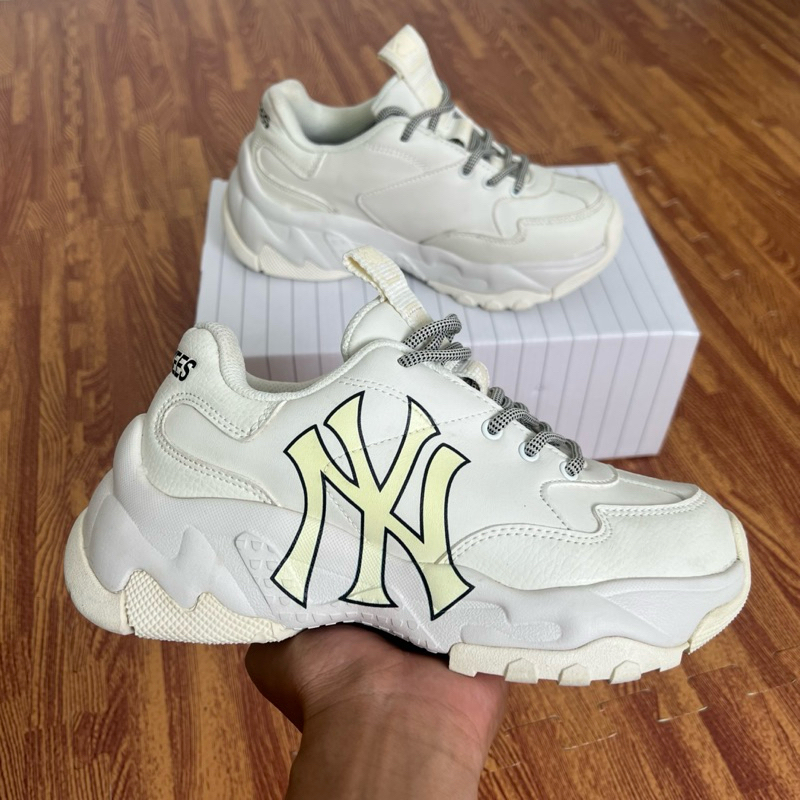 Giày thể thao sneakers Chunky nam nữ.Hàng cao cấp chất lượng fom chuẩn đẹp.Đế tăng chiều cao 6cm êm chân chống trơn T 81