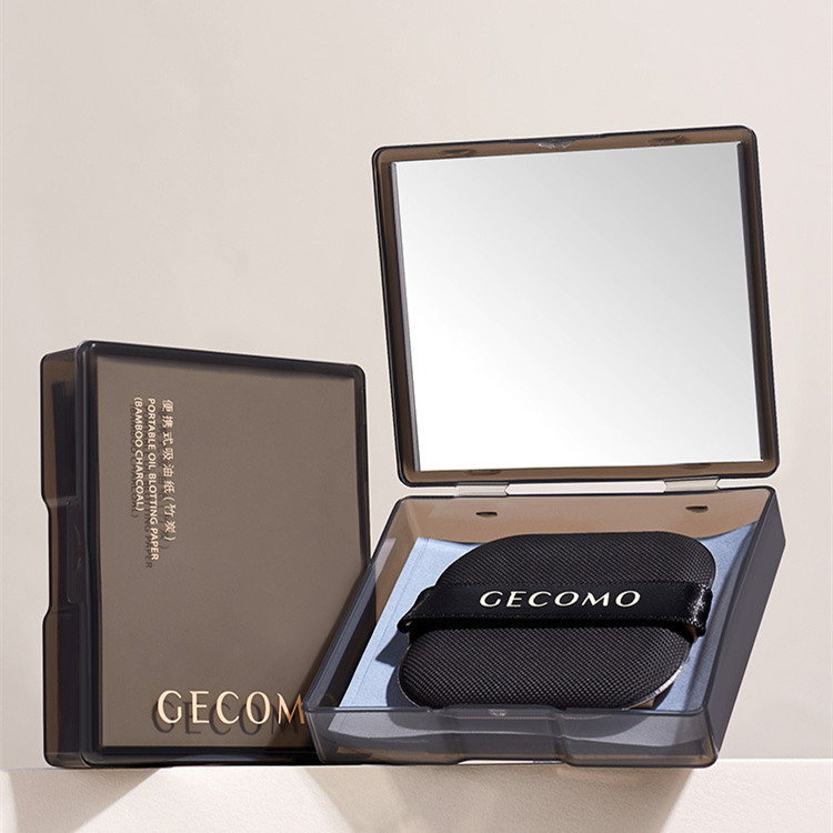 Gecomo Giấy Thấm Dầu Than Tre Hoạt Tính Kèm Gương Trang Điểm Lâu Trôi
