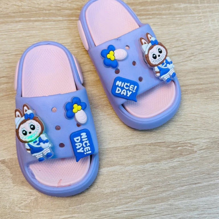 CÓ ĐÈN CHỚP-Dép bánh mì cho bé gái hình thỏ labubu hoa có đèn siêu dễ thương êm chân