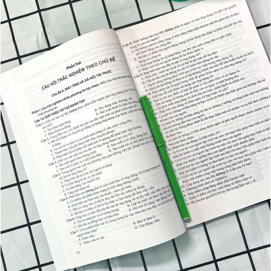Ảnh Sách - Ôn luyện trắc nghiệm thi tốt nghiệp trung học phổ thông môn Tin học 3