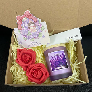 Nến Thơm Lavender / Hoa Oải Hương