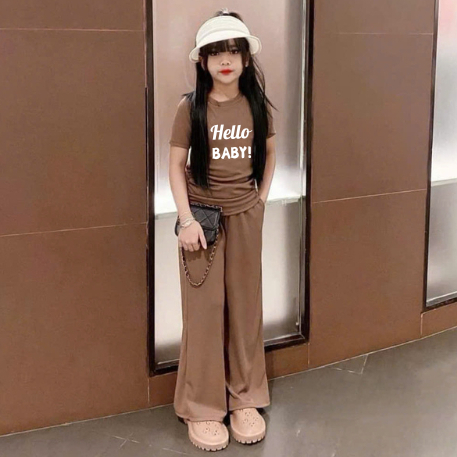 4-15 TUỔI Bộ đồ bé gái áo cộc tay  quần ống xuông sành điệu in chữ HELLO BABY chất vải tăm lạnh mềm mại Ms11