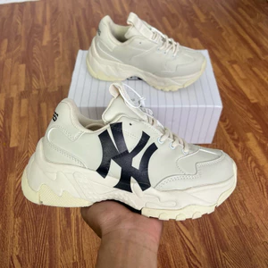 Giày thể thao sneakers Chunky nam nữ.Hàng cao cấp chất lượng fom chuẩn đẹp.Đế tăng chiều cao 6cm êm chân chống trơn T 81
