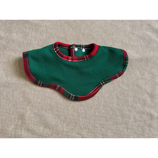 Yếm cánh hoa  chất liệu cotton waffet họa tiết giáng sinh