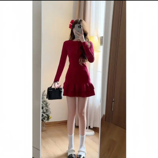 Váy sơ mi cổ tròn body thêu nơ đuôi cá