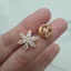 Pin Cài Áo Nhỏ HimHip Hoa Tuyết Trắng Mini Thanh Lịch Đính Phale