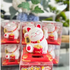MÈO THẦN TÀI VÃY TAY MAY MẮN