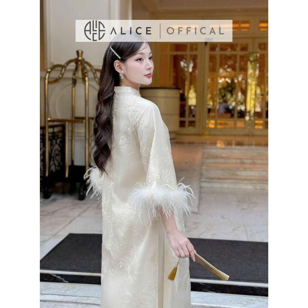 Áo Dài Cách Tân Nữ Thêu Hoa Nổi Alice Chất Vải Crepe Cao Cấp Tay Lửng Phối Lông Vũ, Áo Dài Tết 3 Màu