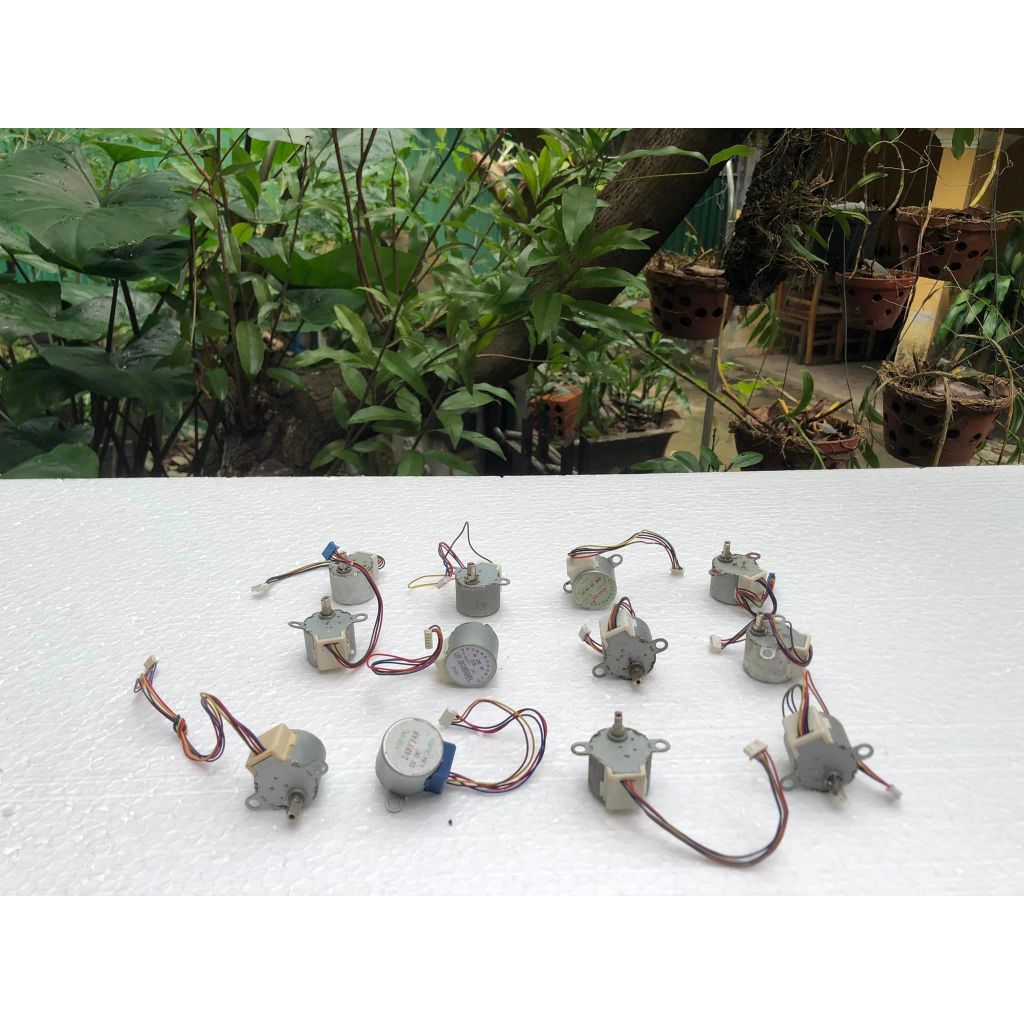 Mô tơ Camera 5V có thể Quay thuận nghịch và điều tốc chế Đồ chơi Trẻ em