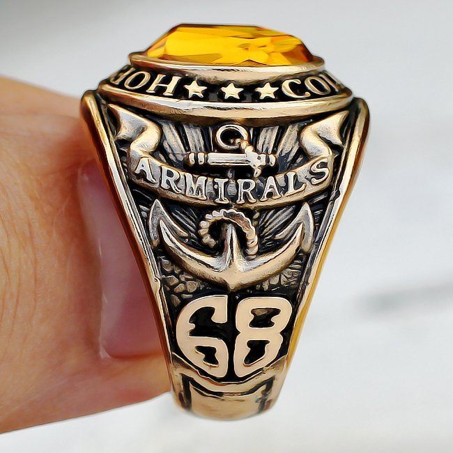 Gold-Plated Ring by Nhẫn Mỹ Cổ Xưa 0_0