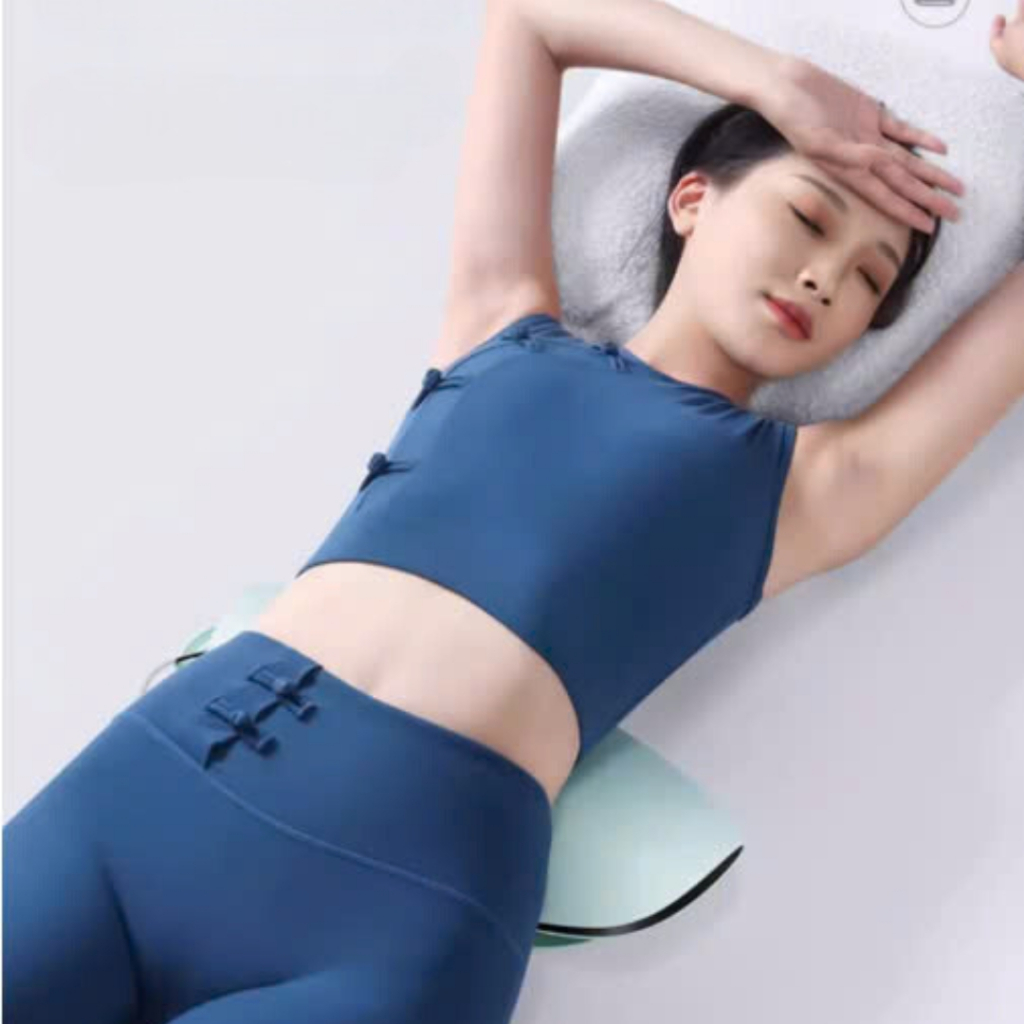 Máy massage lưng cột sống thông minh cao cấp