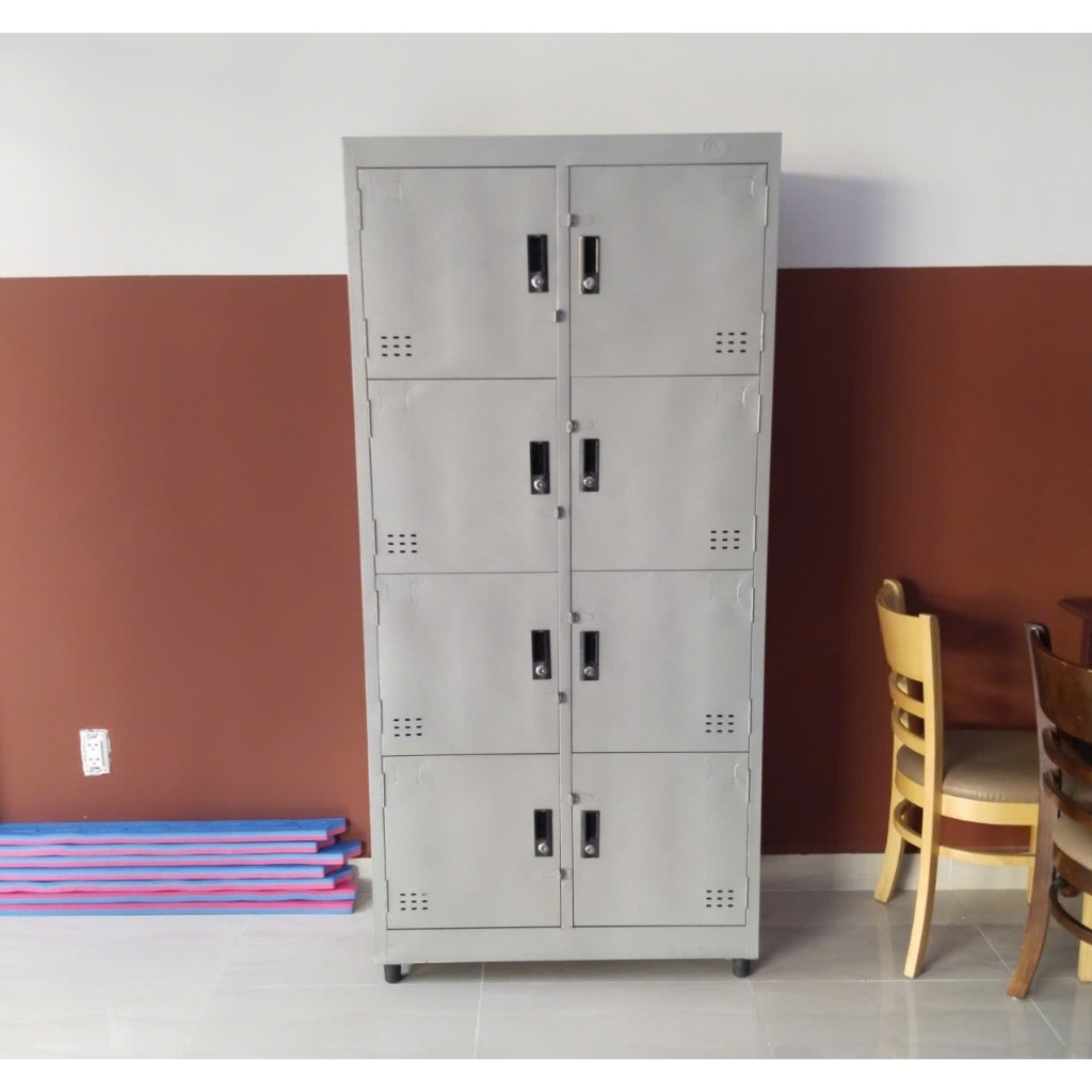 Tủ locker 30 ngăn đựng đồ cá nhân tiện lợi cho văn phòng công ty.