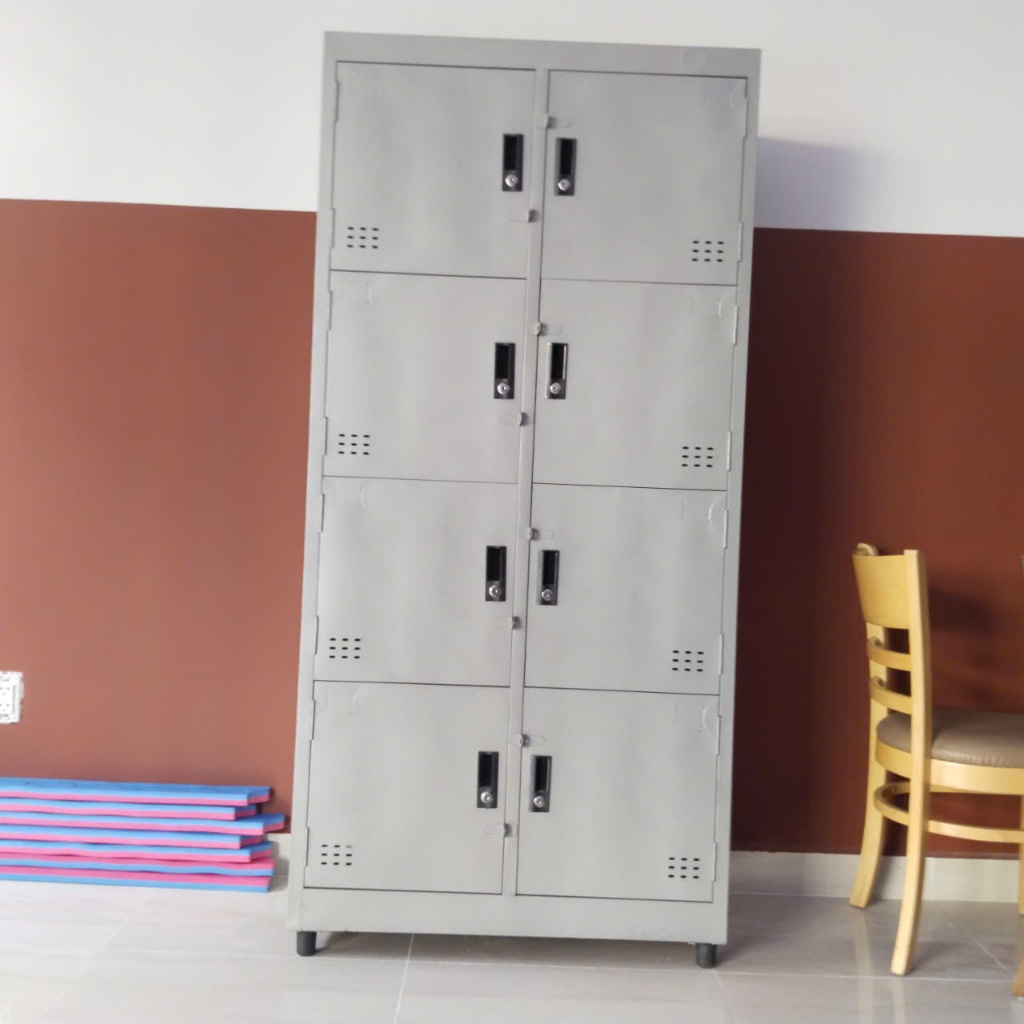 Tủ locker 24 ngăn sơn dầu và sơn tĩnh điện cao cấp, đựng đồ dùng cá nhân.
