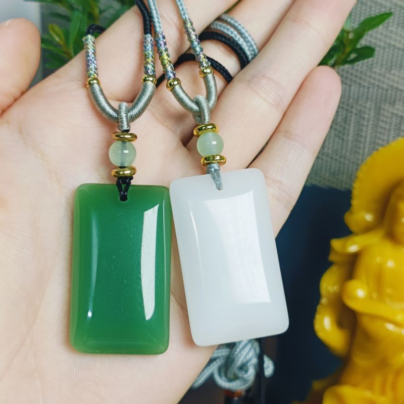 Mặt dây chuyền vô sự bài ngọc hòa điền