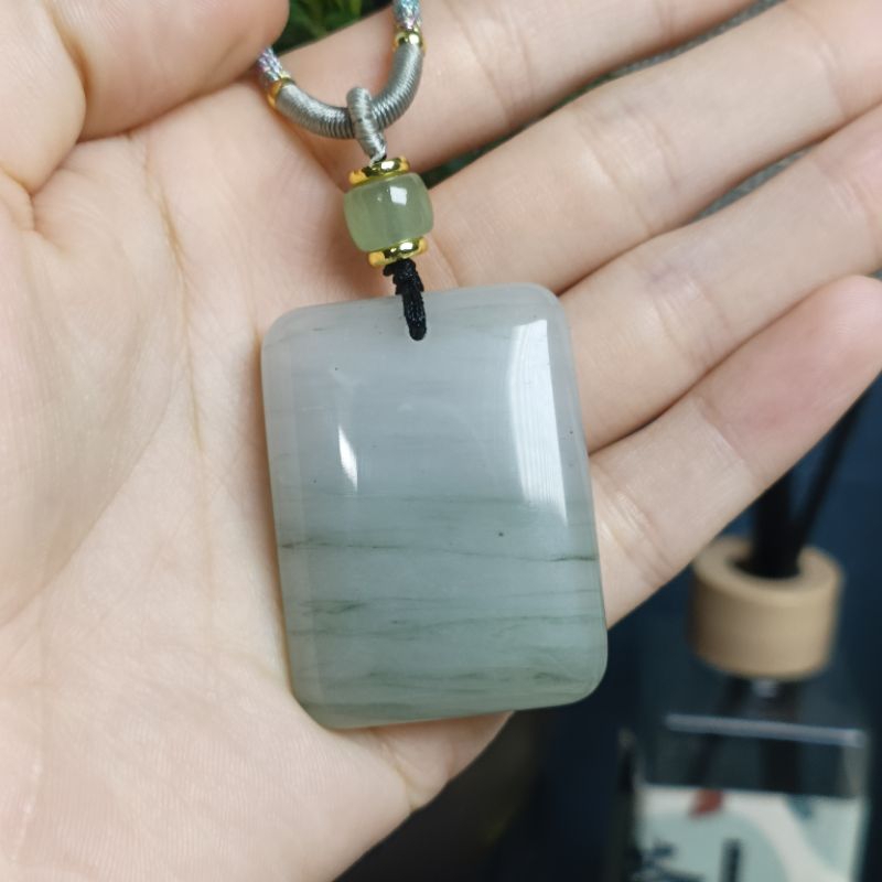 Mặt dây chuyền vô sự ngọc thiên sơn thúy hộ gia chủ được bình an vô sự và mang lại may mắn,gửi hàng ngẫu nhiên