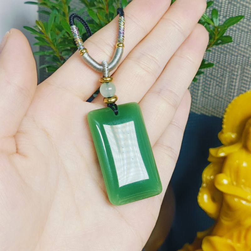 Mặt dây chuyền vô sự bài ngọc hòa điền phong cách sang trọng,hộ gia chủ bình an vô sự