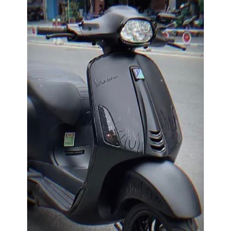 Tem Vespa Justin Bieber siêu đẹp