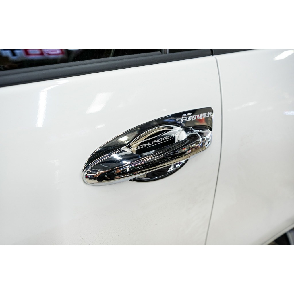 Ốp tay cửa xe Toyota Fortuner 2010-2021, Ốp hõm cửa Fortuner ,chất liệu nhựa ABS mạ crom