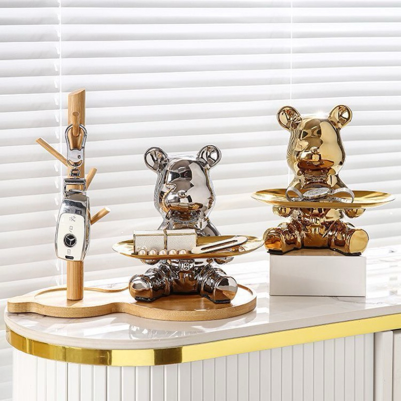 Tượng gấu Bearbrick để chìa khoá, đồ ăn nhẹ,...