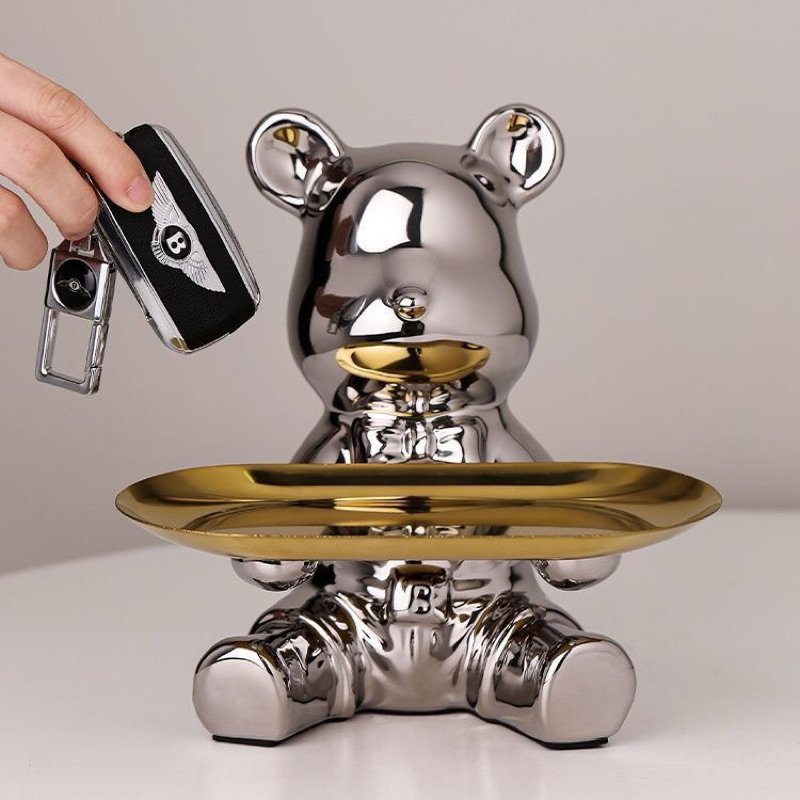 Tượng gấu Bearbrick để chìa khoá, đồ ăn nhẹ,...