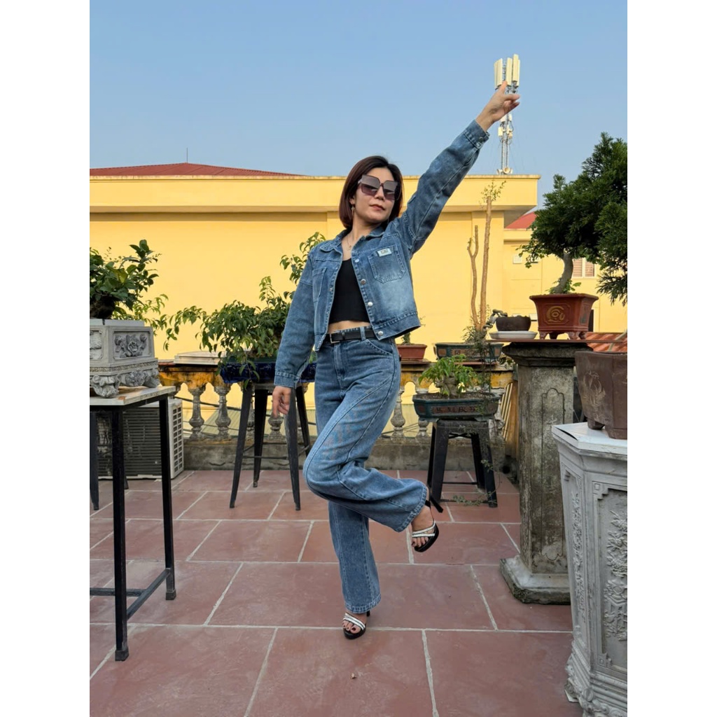 Sét Bộ Jean DÀI TAY KHÓA Thu Đông Áo Croptop Kết Hợp Quần Suông Lưng Cao Có Sọc Viền Cho Nữ - BT-014