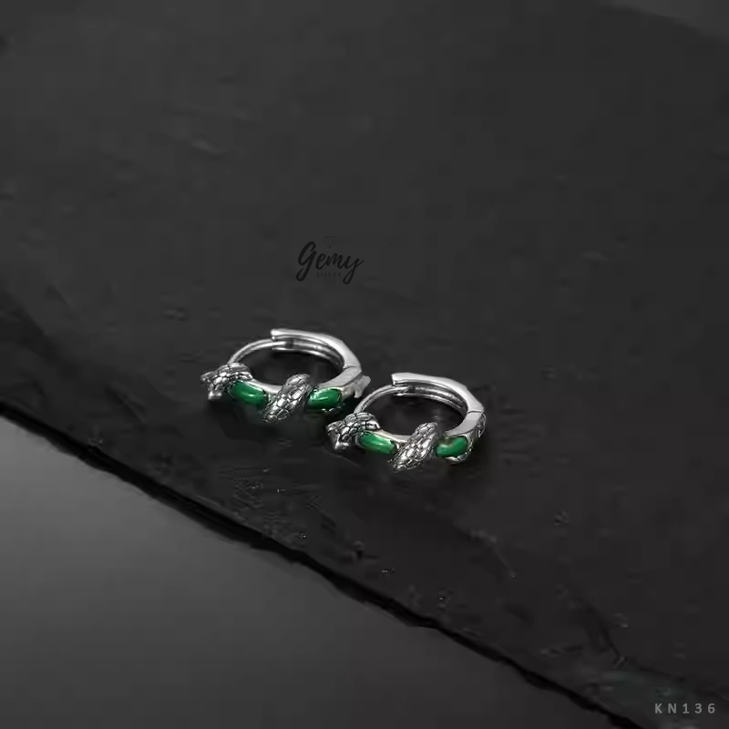 Khuyên tai tròn nam bạc 925 Green Snake chạm khắc hình rắn đính đá xanh cực chất (1 chiếc) KN136 | GEMY SILVER