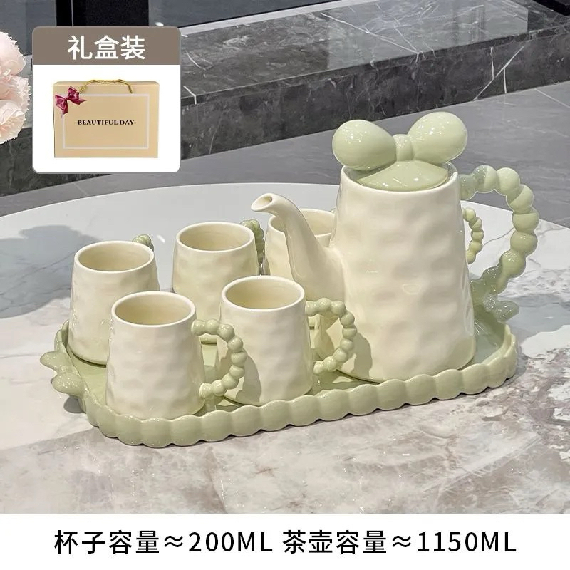 Bộ cốc nơ cực xinh kèm hộp làm quà tặng, để phòng khách
