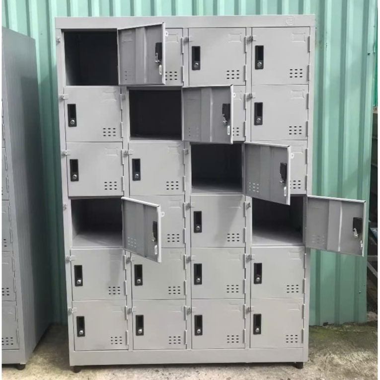 Tủ hồ sơ sắt locker 24 cửa có khóa an toàn.