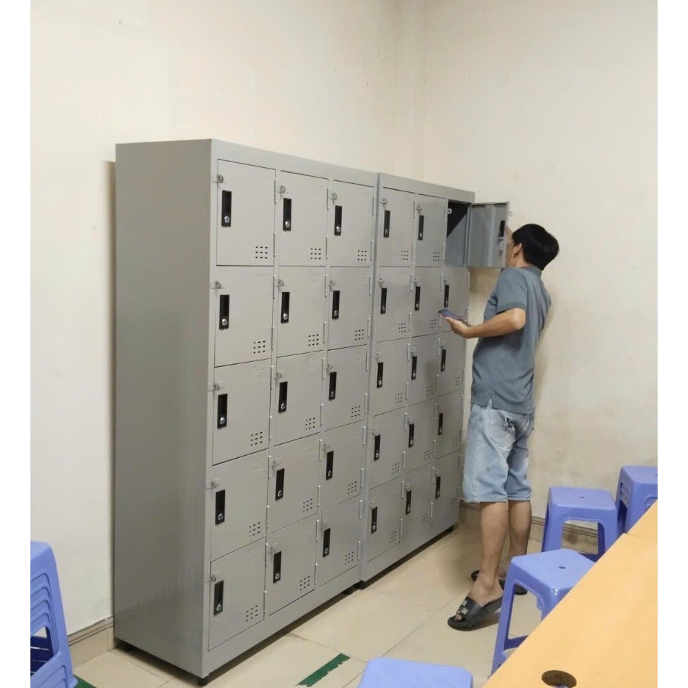 Tủ hồ sơ sắt locker 24 cửa có khóa an toàn.