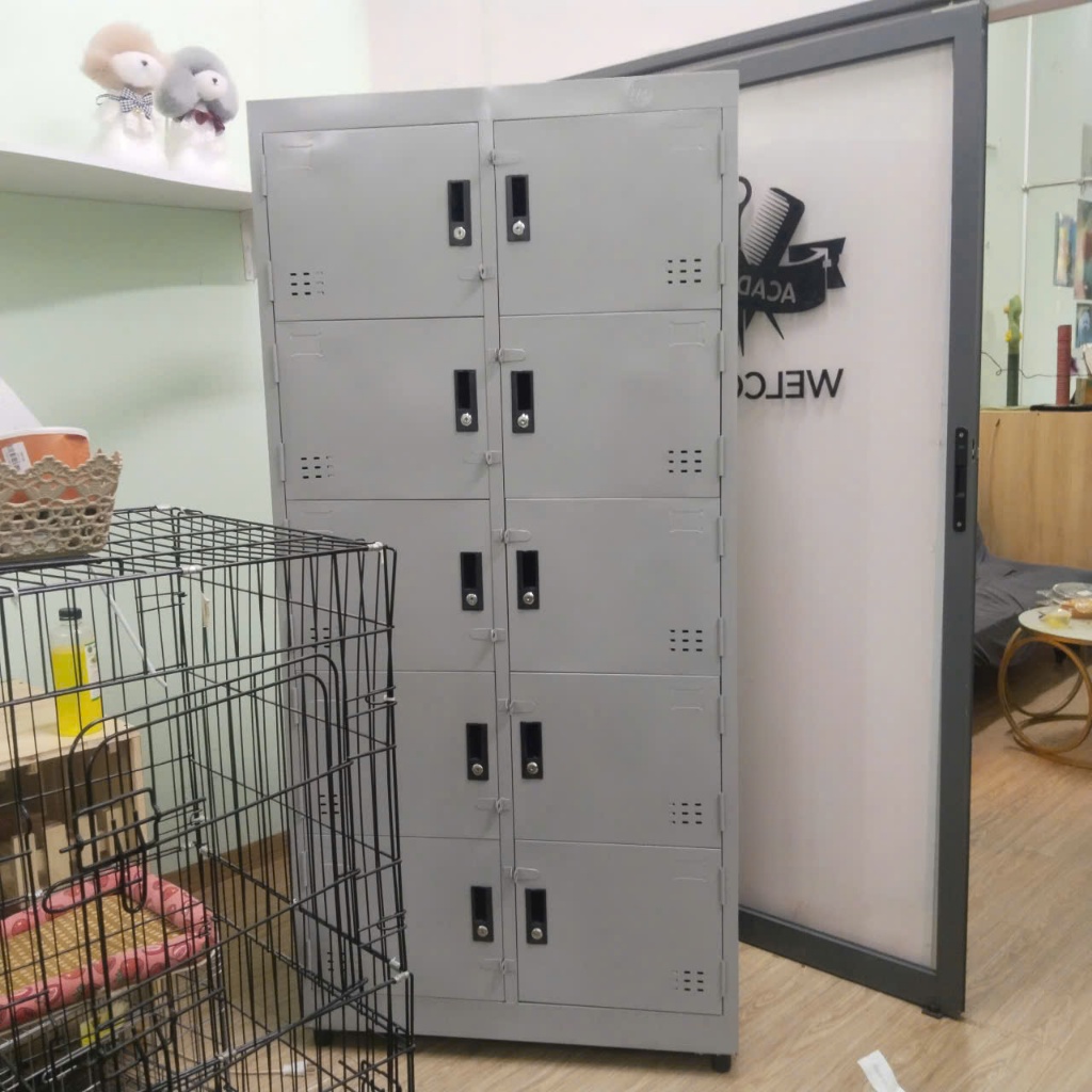 Tủ hồ sơ sắt locker 24 cửa có khóa an toàn.