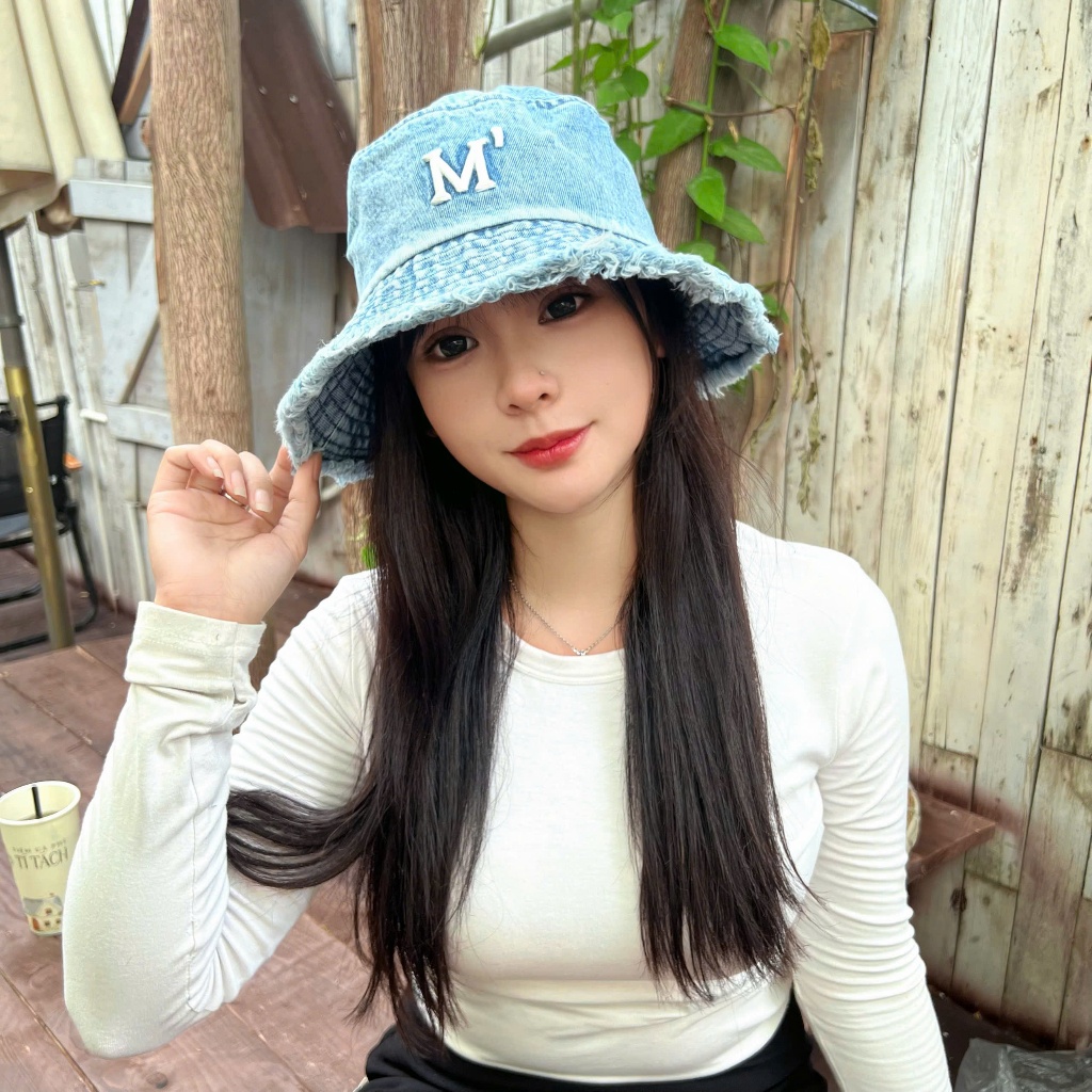 Bucket Chữ M - Nhạt
