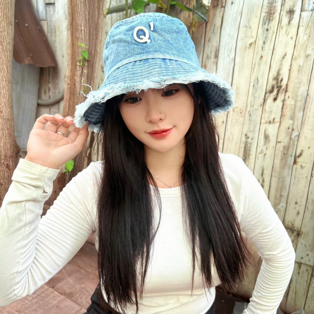 Bucket Chữ Q - Nhạt