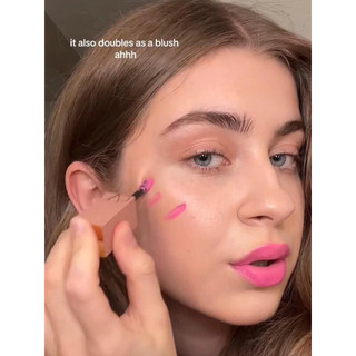 son môi + phấn má valentino