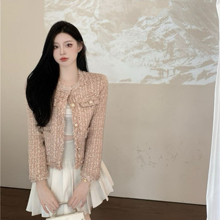 Áo khoác dạ tweed kẻ cổ tròn, phối viền tua rua cúc ngọc có 4 túi áo