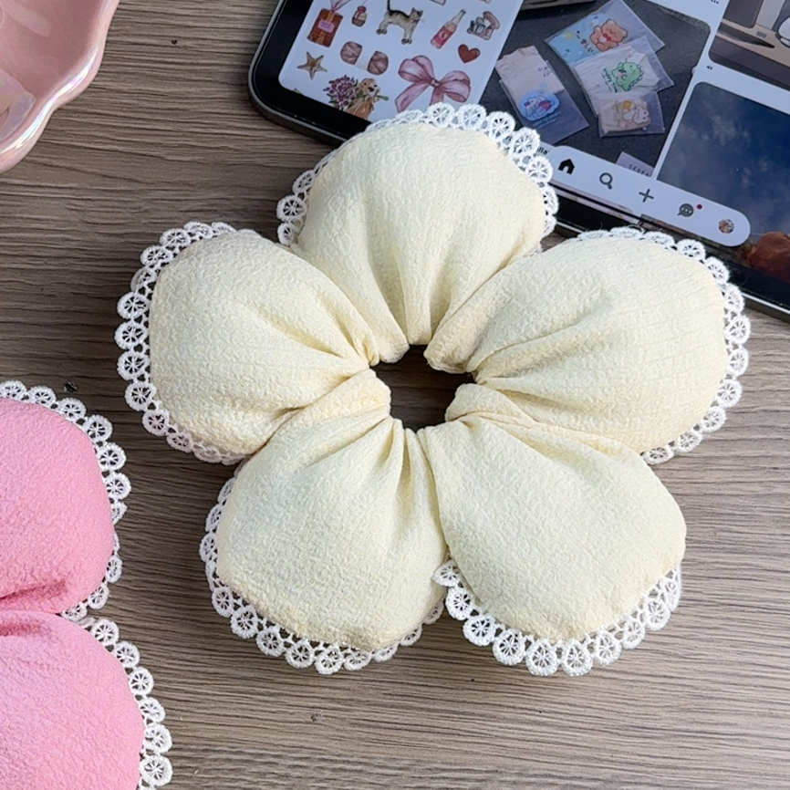 Scrunchies Bông Hoa 5 cánh phối ren, chần bông mịn bên trong, dây buộc tóc 3 chiều vải xốp phồng, phong cách Hàn Quốc