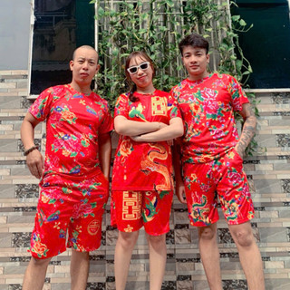 Đồ bộ đùi hoa lá cành con công đỏ chúc tết khăn trải bàn đỏ in hình rộng triện họa tiết size 40-95kg KL2