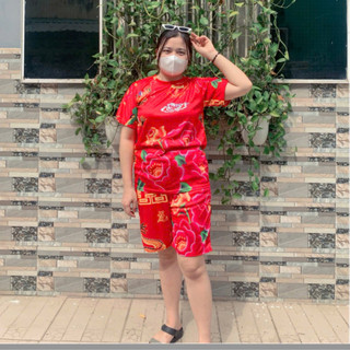 Đồ bộ đùi hoa lá cành con công đỏ chúc tết khăn trải bàn đỏ in hình rộng triện họa tiết size 40-95kg KL2