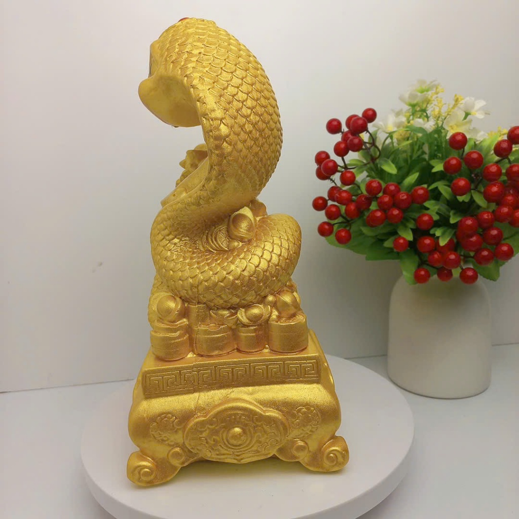Tượng Rắn cuộn vàng Phong thủy Tết 2025 may mắn Tài lộc cao 28cm-ống heo heo đất tiết kiệm