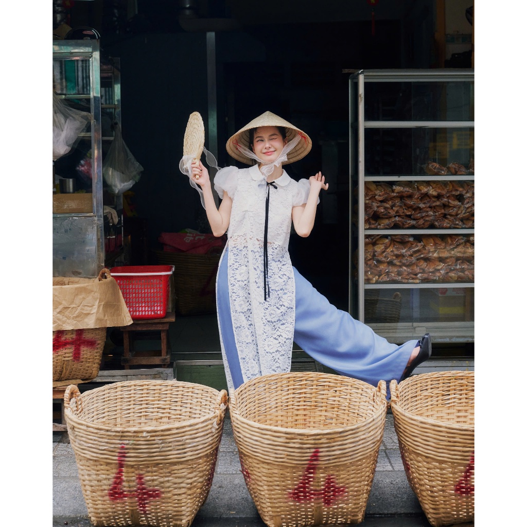 (TẶNG BAO LÌ XÌ ) Áo dài Hải Nghi - Remmus | Áo dài hoạ tiết hoA nổi tay bồng cho nữ (KHÔNG KÈM QUẦN)