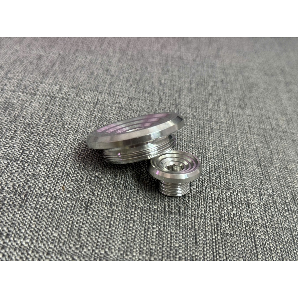 Ốc mâm lửa thái inox 304 gắn cho xe Honda và Yamaha