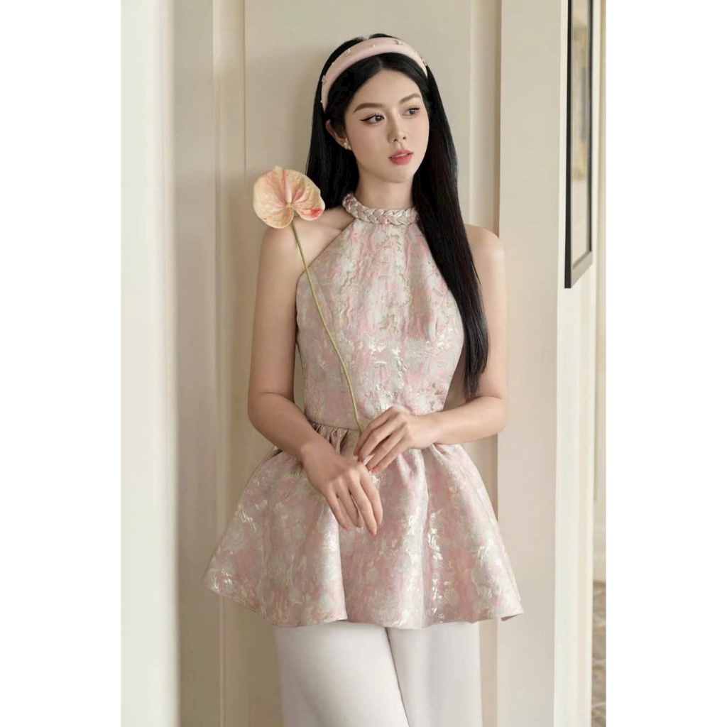 Áo Dài Cổ Yếm Cách Tân Gấm Cổ Tết Chiết Eo Xòe Kèm Quần Lụa Suông Mặc Tết SAN Clothings - P99